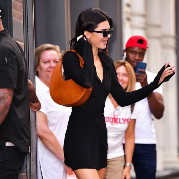 STAUD ‘Moon Bag’ Cognac (seen on Kendall Jenner) - Picture 2 of 9